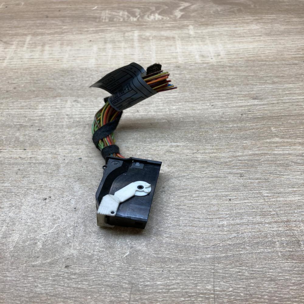 6928670   Plug wire BMW 3 E90 E91