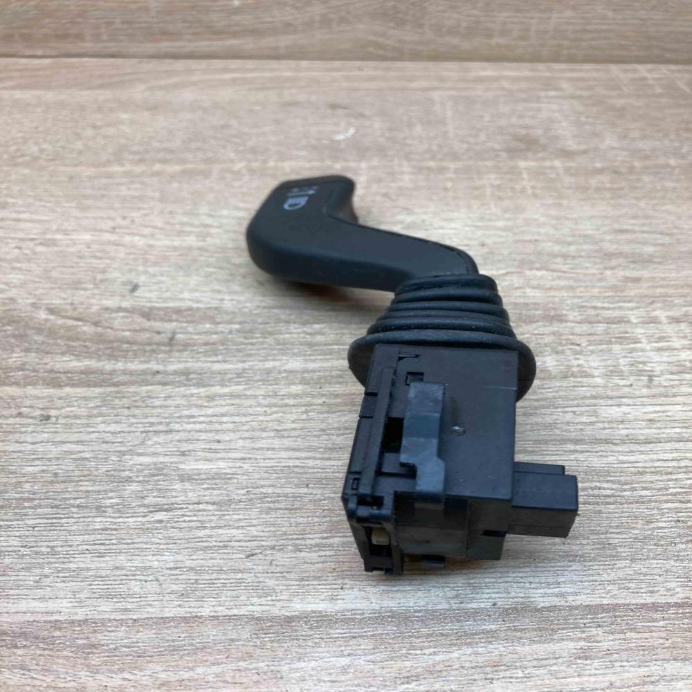 09185413   Indicator stalk Opel Corsa C