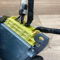 89170 05230 219122 101 With Plug Airbag control unit/module Toyota Avensis T270