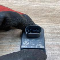 3C0907651   Airbag deployment crash/impact sensor Volkswagen Scirocco