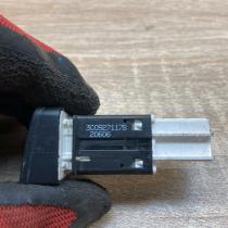 3C0927117B   ESP (stability program) switch Volkswagen PASSAT B6