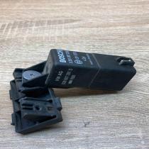 038907281D 0281003038  Glow plug pre-heat relay Skoda Fabia Mk2 (5J)
