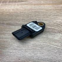 89831 05030   Airbag deployment crash/impact sensor Toyota Avensis T250