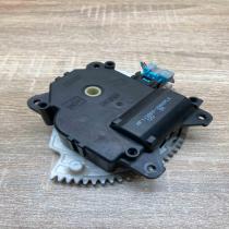 113800 2800  With Plug Air flap motor/actuator Toyota Avensis T270