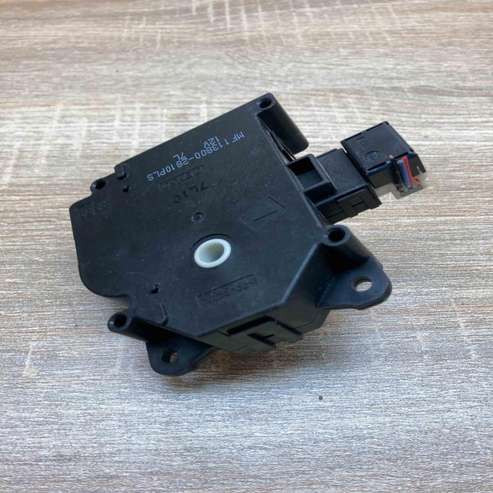 113800 2810  With Plug Air flap motor/actuator Toyota Avensis T270