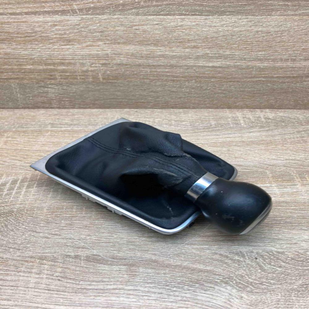 3AA711113C 6 Gear  Gear lever shifter trim leather/knob Volkswagen PASSAT B7