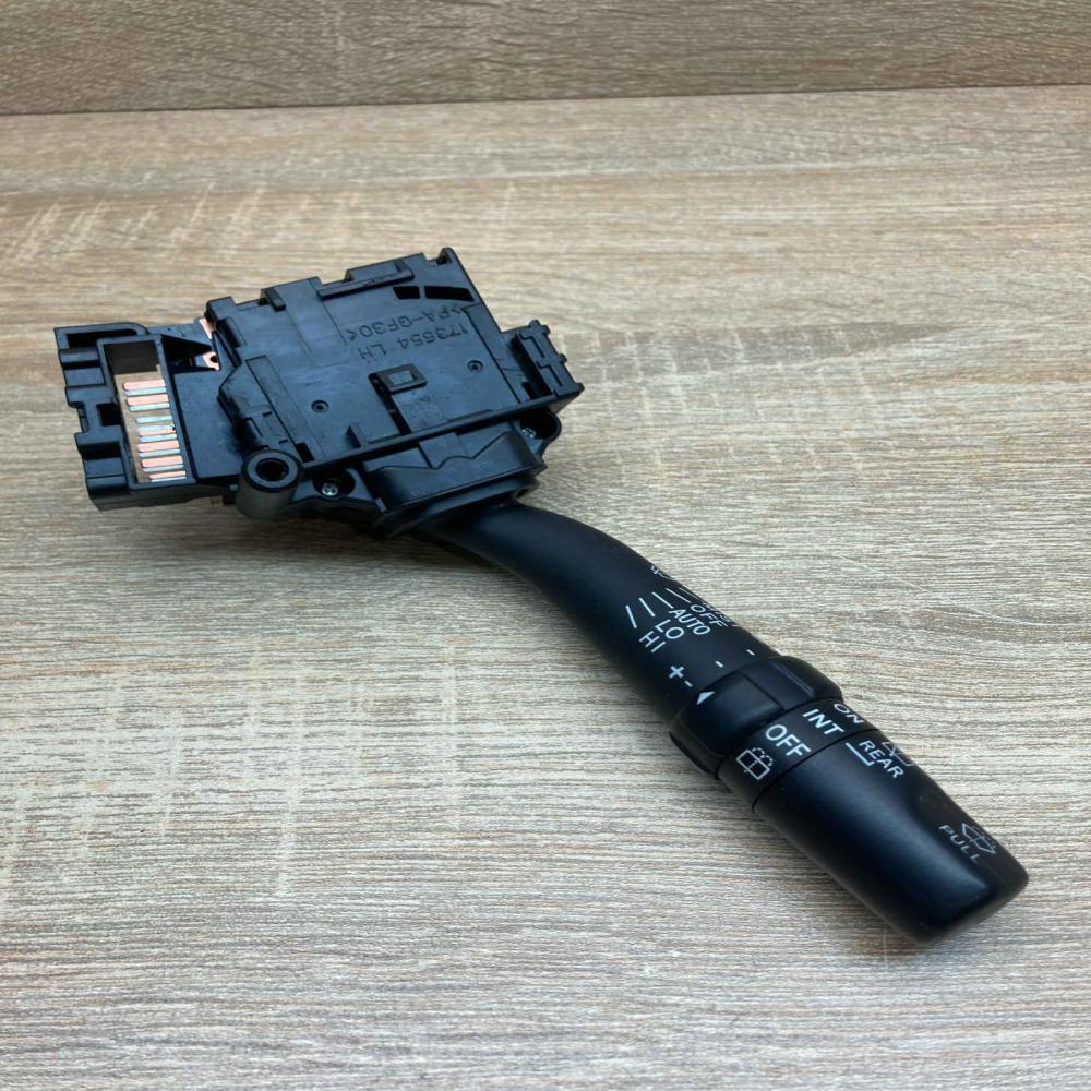 84652 05170 173654  Wiper control stalk Toyota Corolla Verso AR10