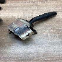 173650 17F224  Indicator stalk Toyota Avensis Verso