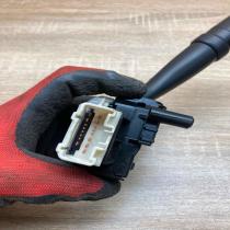 173650 17F224  Indicator stalk Toyota Avensis Verso