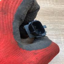 89831 05040   Airbag deployment crash/impact sensor Toyota Avensis T270