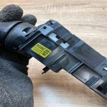 05200 17F421 17F373  Wiper control stalk Toyota Avensis T270