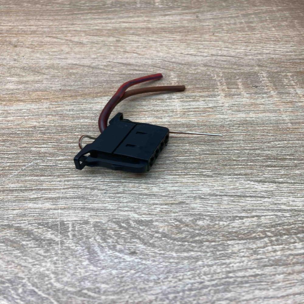 6925190 10688710  Glow plug BMW X1 E84