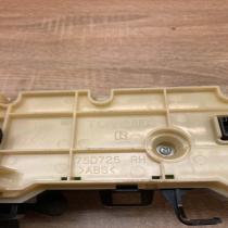 75D725   Climate control unit Toyota Prius (XW30)