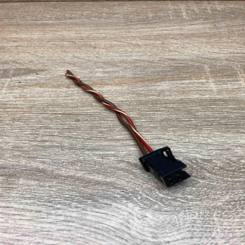 6931884 6931884 05  Plug wire BMW 3 E90 E91