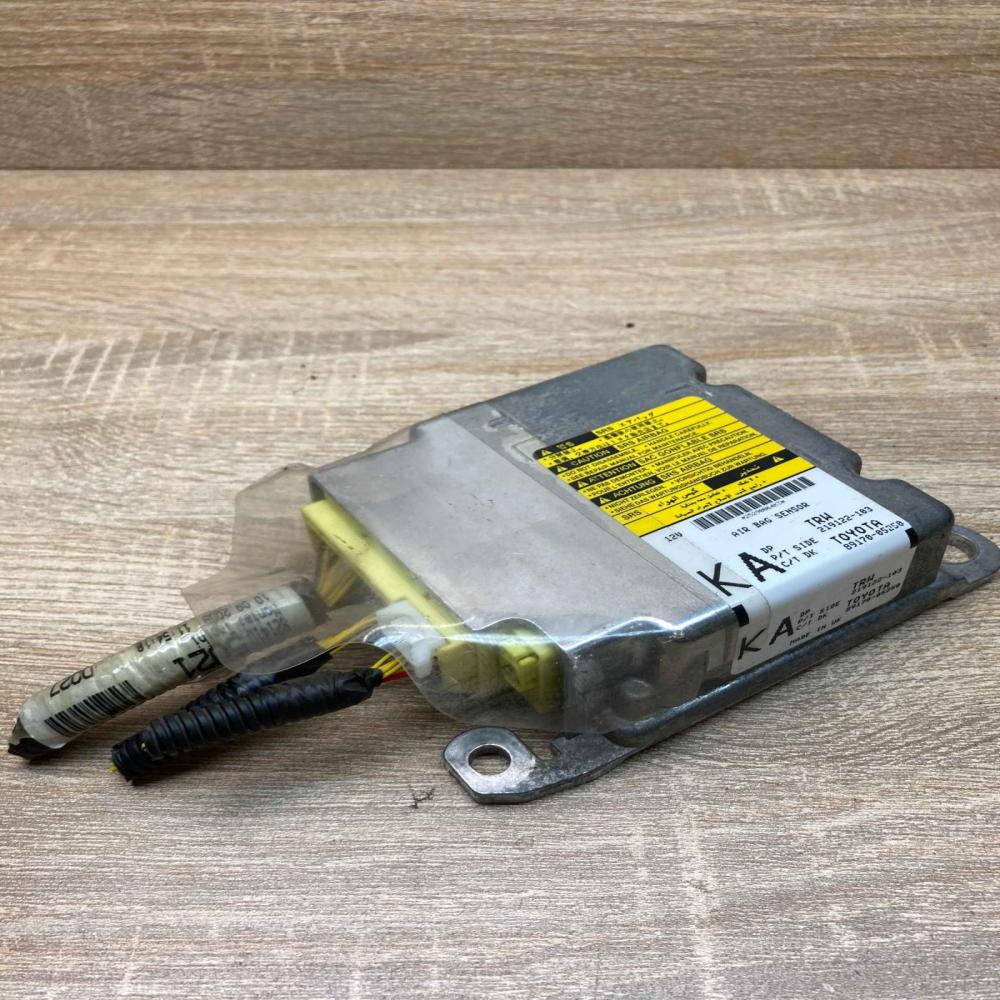 89170 05250 219122 103 With Plug Airbag control unit/module Toyota Avensis T270