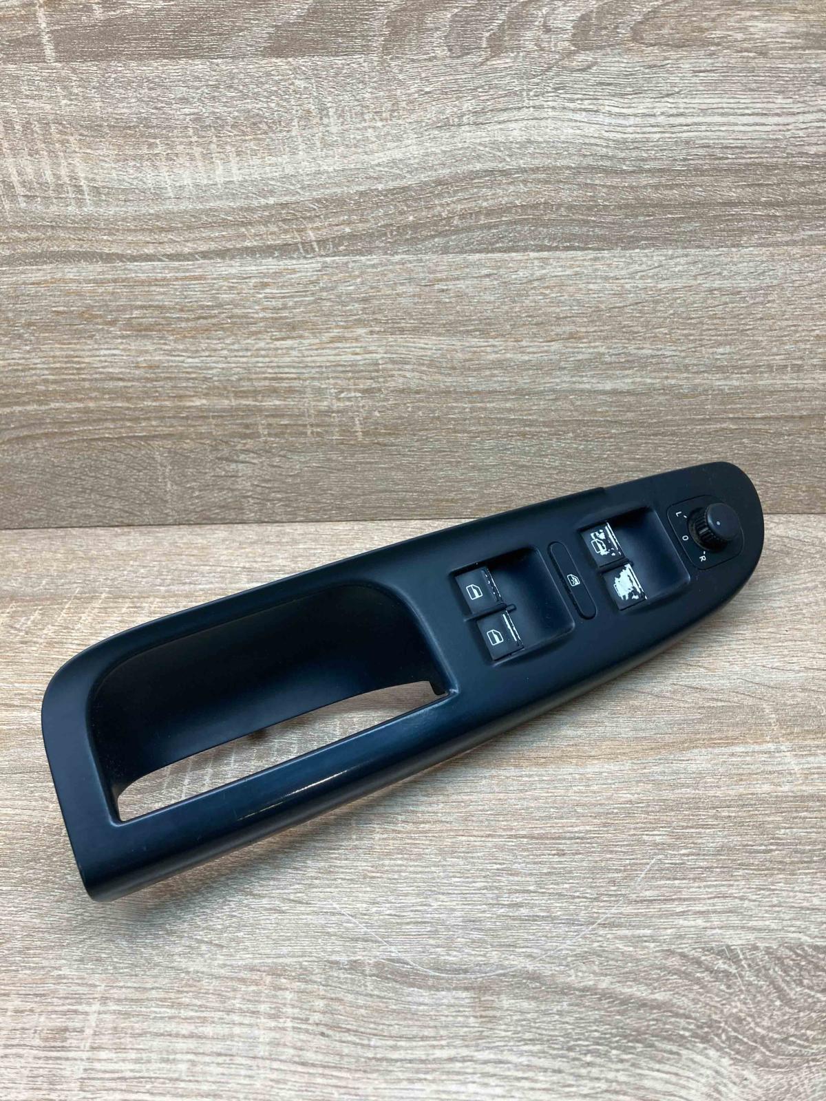 3C1867171B 1K0959565H  Electric window control switch Volkswagen PASSAT B5