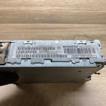 8200002606   Radio/CD/DVD/GPS head unit Renault Laguna II