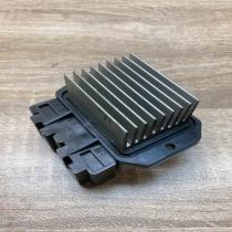 87165 47020  12V Coolant fan relay Toyota Prius (XW20)