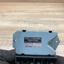 87165 47020  12V Coolant fan relay Toyota Prius (XW20)