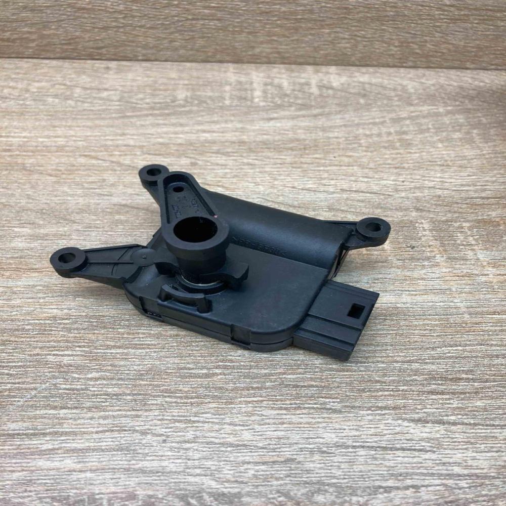 3C0907511 0132801370 With Leg Air flap motor/actuator Volkswagen PASSAT B6