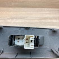 74271 47050   Electric window control switch Toyota Prius (XW20)