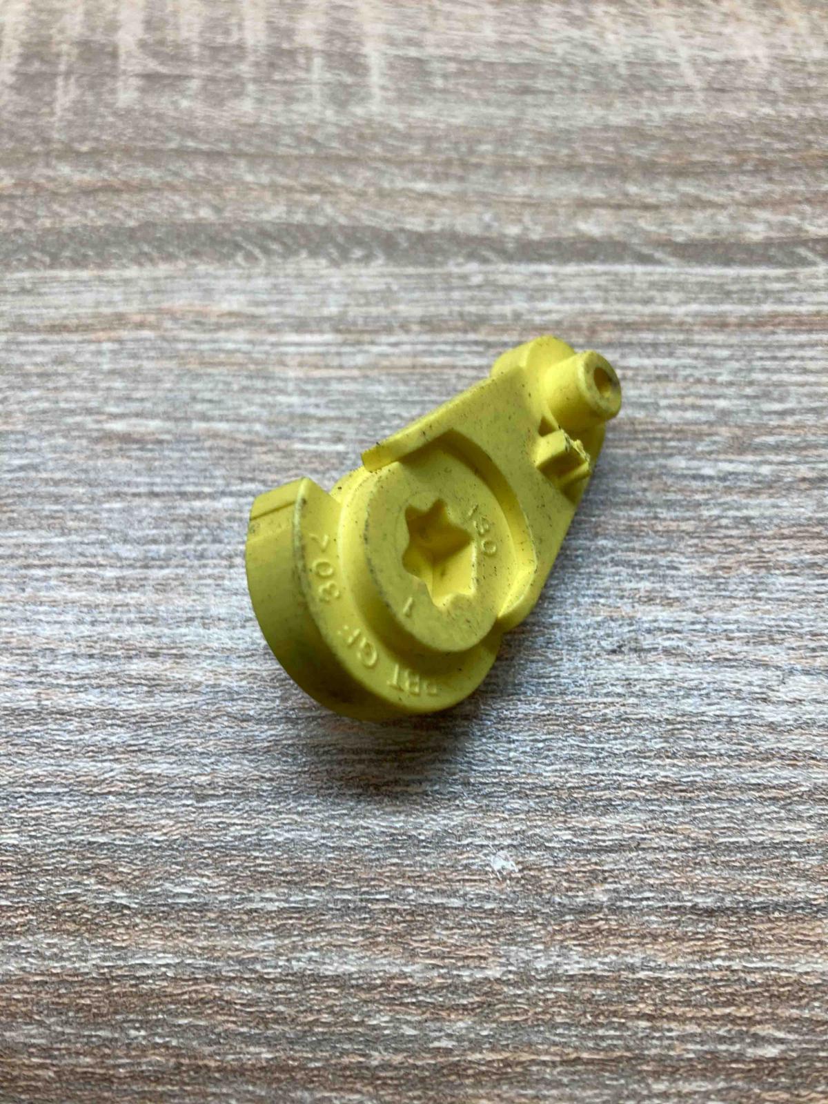 VW Heater Flap Yellow Leg   Air flap motor/actuator Volkswagen PASSAT B6