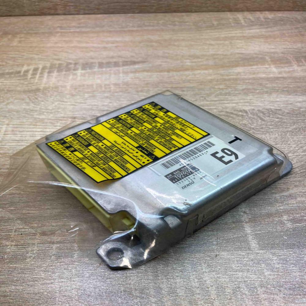 89170 47390 152300 6952  Airbag control unit/module Toyota Prius (XW20)