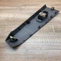 74231 47080   Electric window control switch Toyota Prius (XW20)