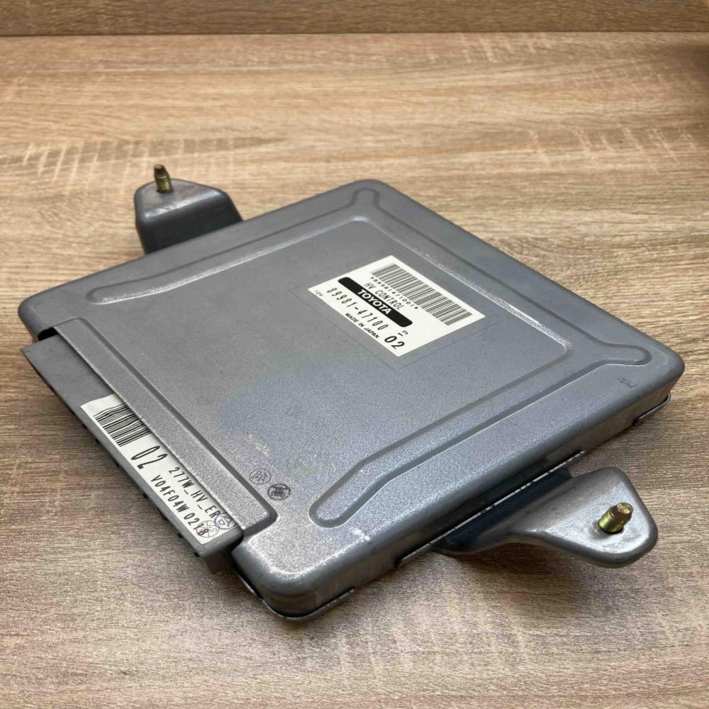 89981 47100   Engine control unit/module ECU Toyota Prius (XW20)