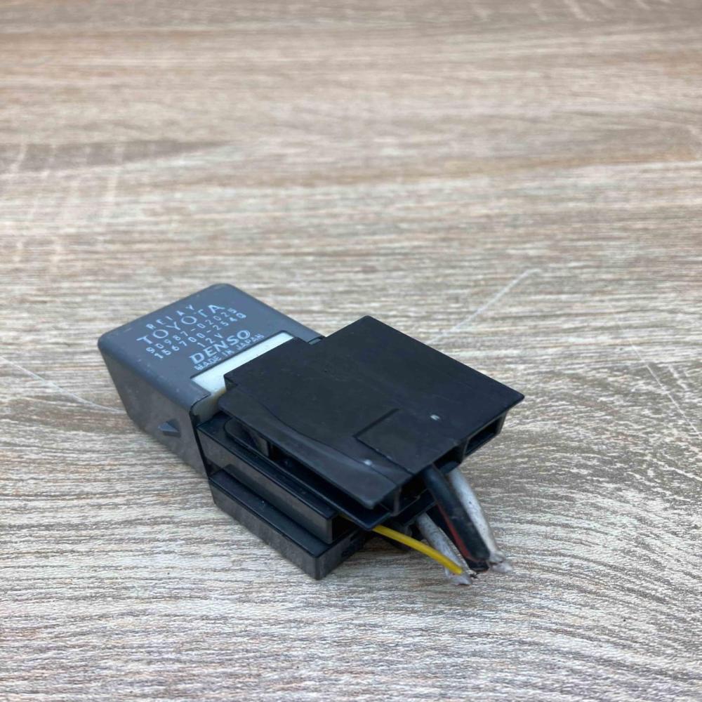 90987 02025 156700 2540 With Plug Other relay Toyota Corolla Verso AR10