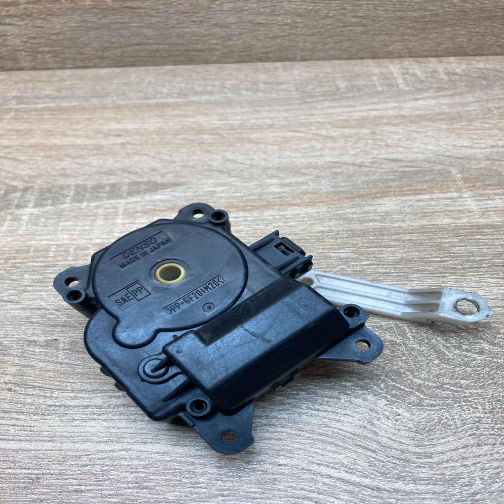 063700 7440 410012V4H With Leg Air flap motor/actuator Toyota Previa (XR10, XR20