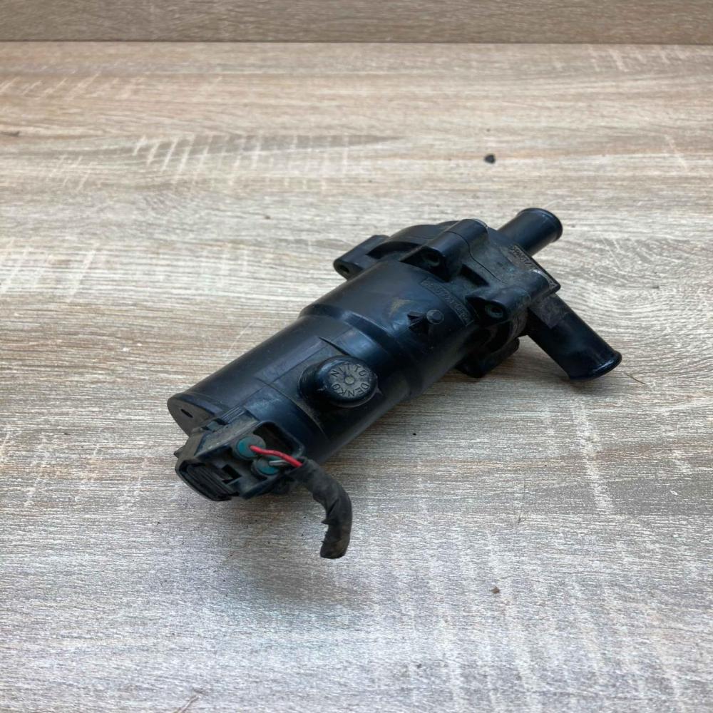 064100 0951  With Plug Electric auxiliary coolant/water pump Toyota Prius (XW20)