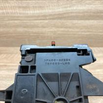 75C583  LHD Gear shifter/selector Toyota Prius (XW30)