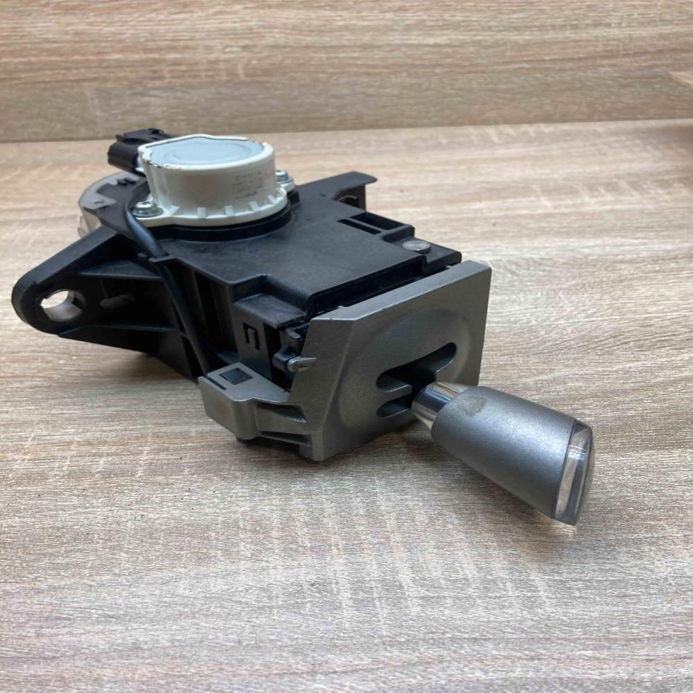 89451 47030  With Plug Gear shifter/selector Toyota Prius (XW20)