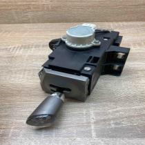 89451 47030 192300 2020  Gear shifter/selector Toyota Prius (XW20)
