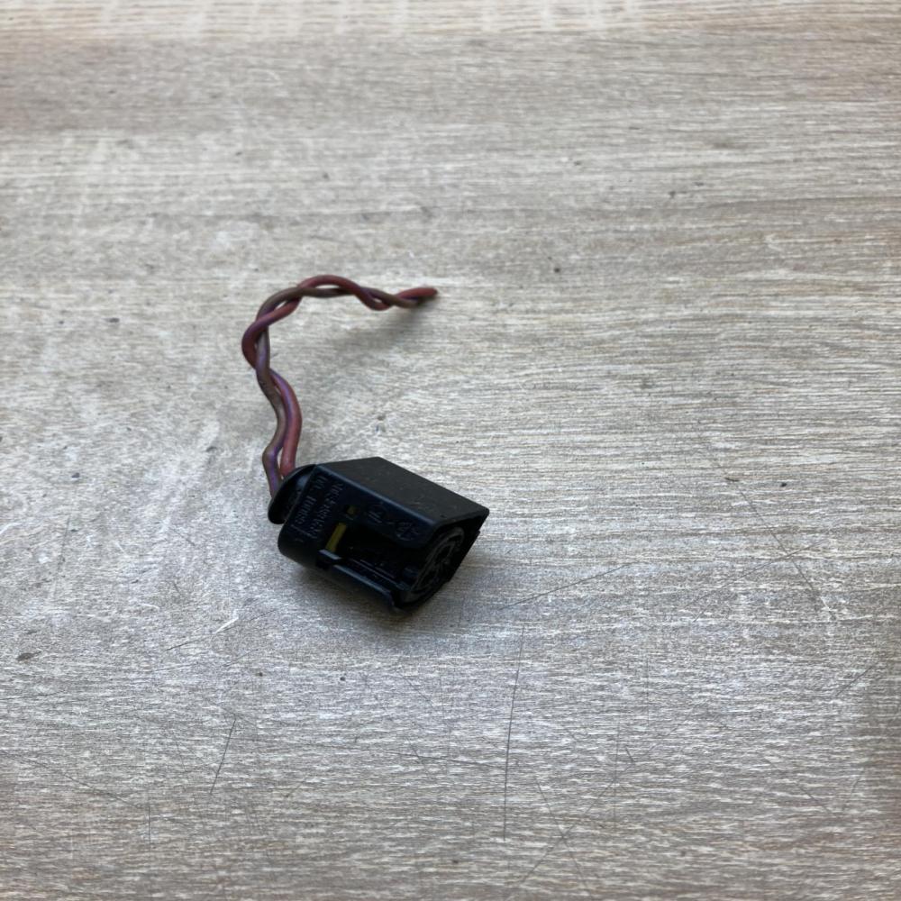 7789576 6800100  Plug wire BMW 1 F20 F21