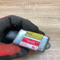 89860 47040 187900 0891 RL1 Airbag deployment crash/impact sensor Toyota Prius (