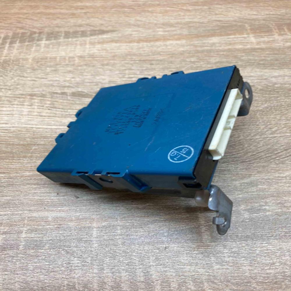 89618 47011 123800 0100  Other control units/modules Toyota Prius (XW20)