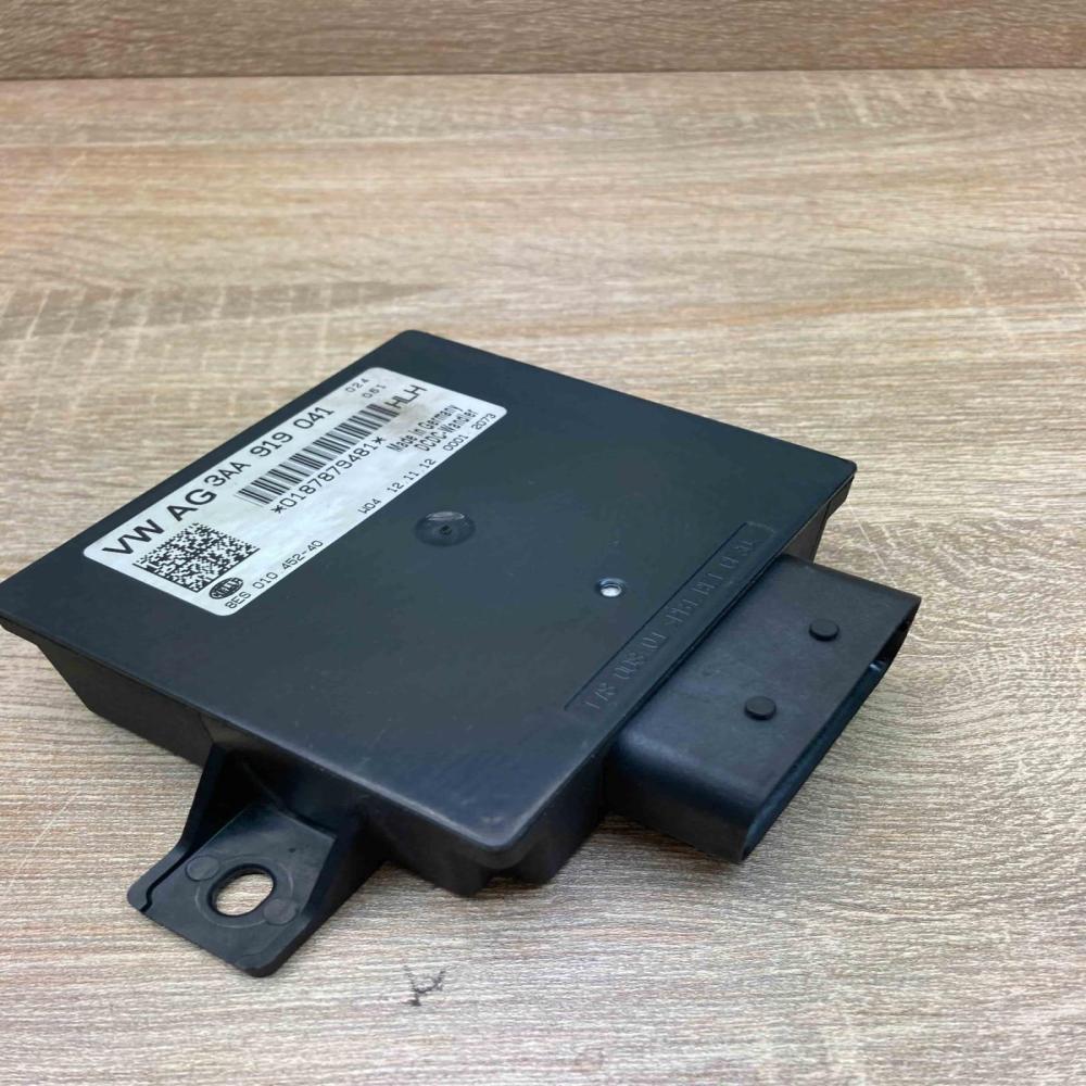 3AA919041 8ES010452 40  Power management control unit Volkswagen PASSAT B7