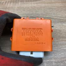 85970 47020 051500 4171  Door control unit/module Toyota Prius (XW30)
