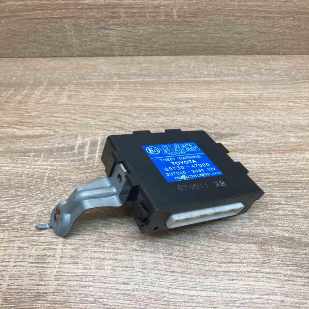 89730 47020 237000 3090  Alarm control unit/module Toyota Prius (XW20)