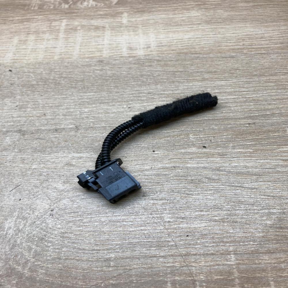 1355426 1 1355426  Plug wire BMW 5 F10 F11