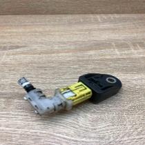 89173 12170 E0 With Plug Airbag deployment crash/impact sensor Toyota Prius+ (ZV