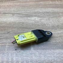 89831 30020  With Plug Airbag deployment crash/impact sensor Toyota Prius (XW20)