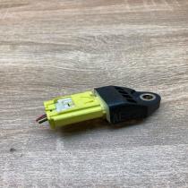 89831 30020  With Plug Airbag deployment crash/impact sensor Toyota Prius (XW20)