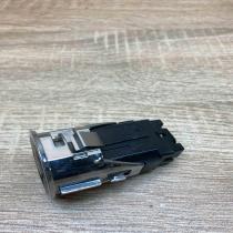 15A710   Engine start stop button switch Toyota Prius (XW20)