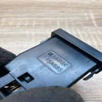 15A685   Hand parking brake switch Toyota Prius (XW20)