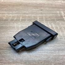 15A685   Hand parking brake switch Toyota Prius (XW20)