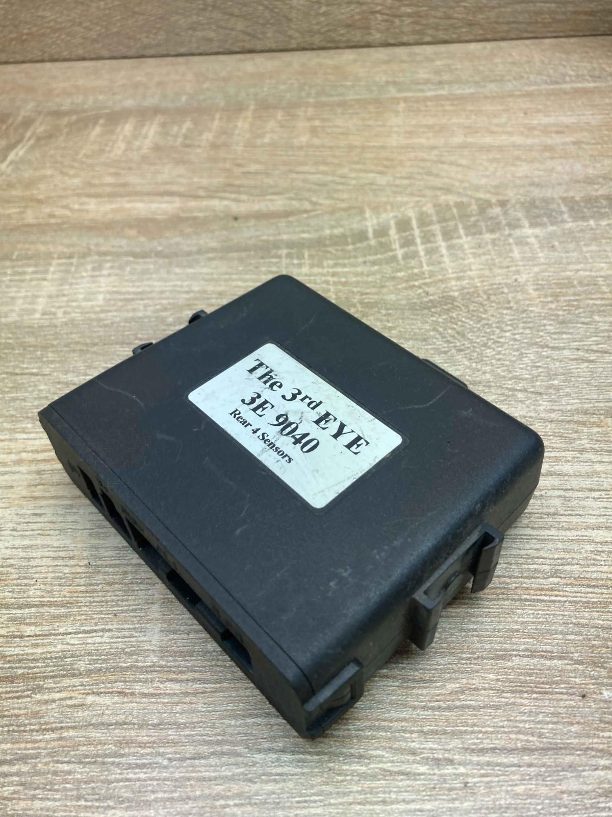 3E9040 The 3rd Eye  Parking PDC control unit/module Toyota Prius (XW20)