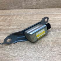 89833 47030 187900 0911  Airbag deployment crash/impact sensor Toyota Prius (XW2